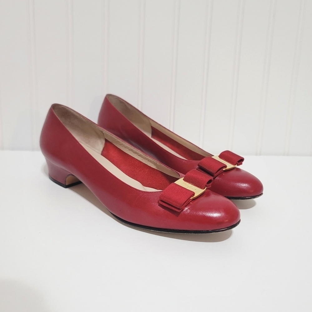 💥FLASH SALE💥Salvatore Ferragamo bow pumps